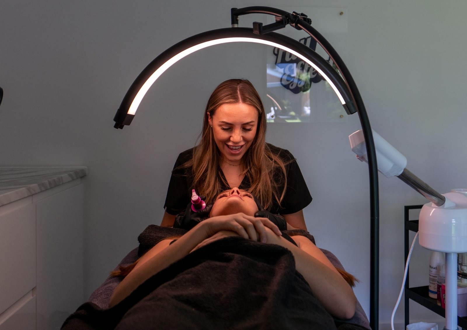 Deep Detox facial treatment in Abu Dhabi